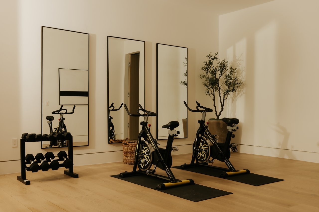 260 S Canyon View Dr