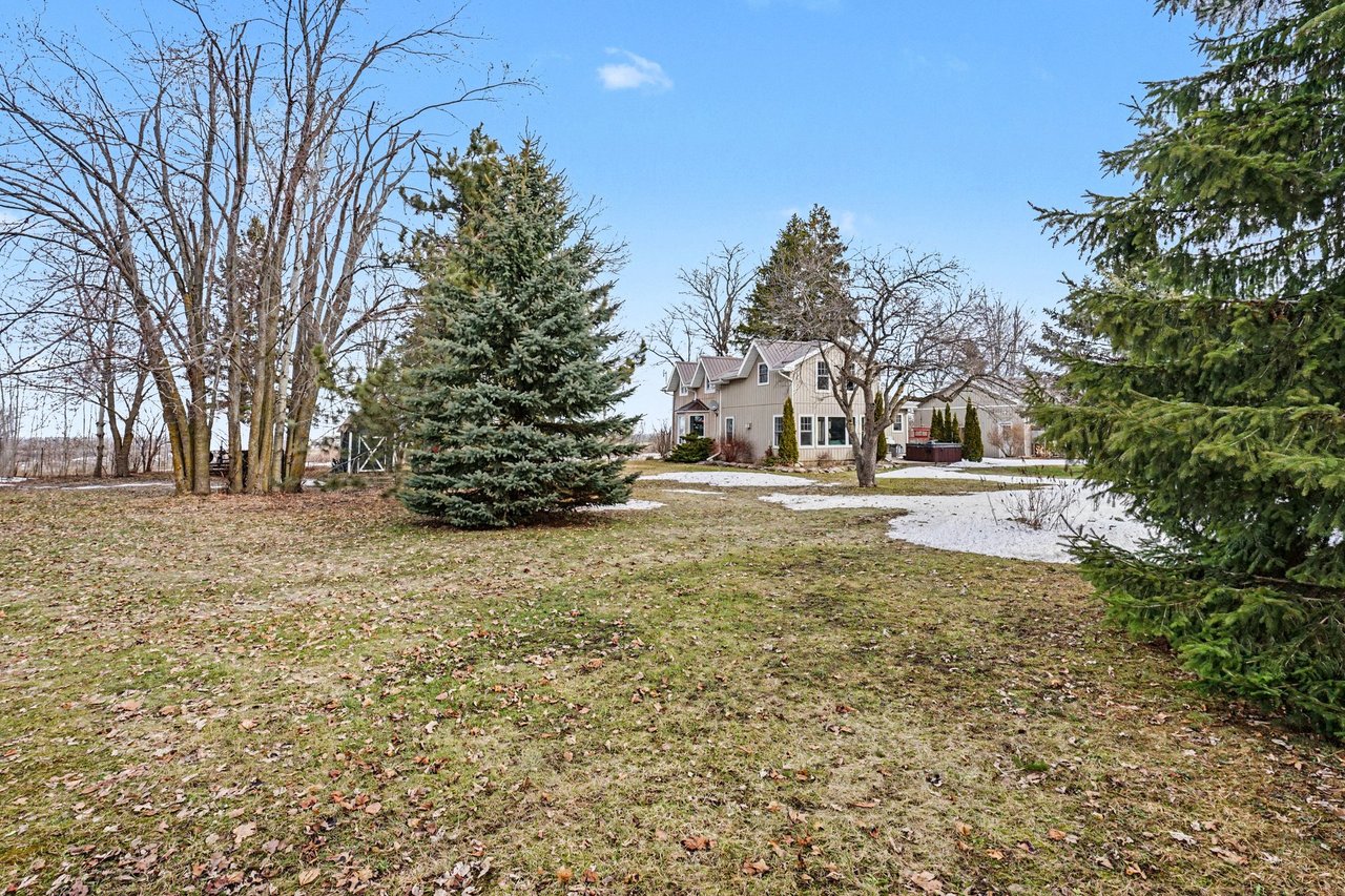 1210 Concession Road 11