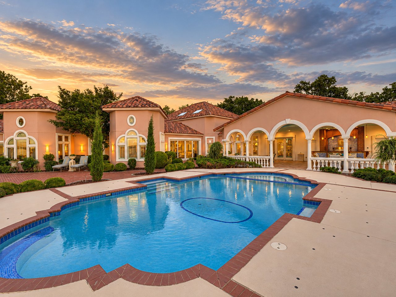 Mediterranean Estate Surrounded by the Beauty of Grand Lake 
