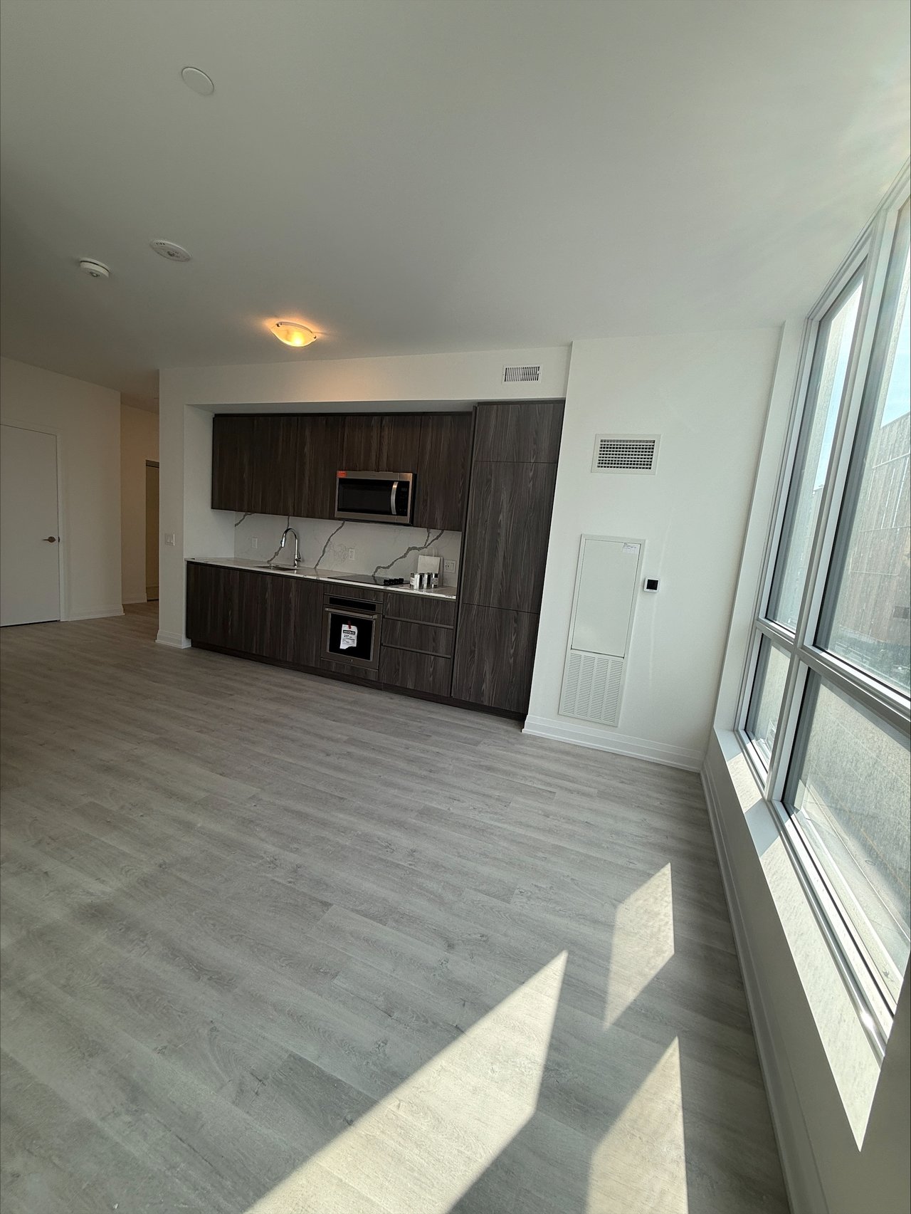 15 Richardson Street, Toronto Unit: 524