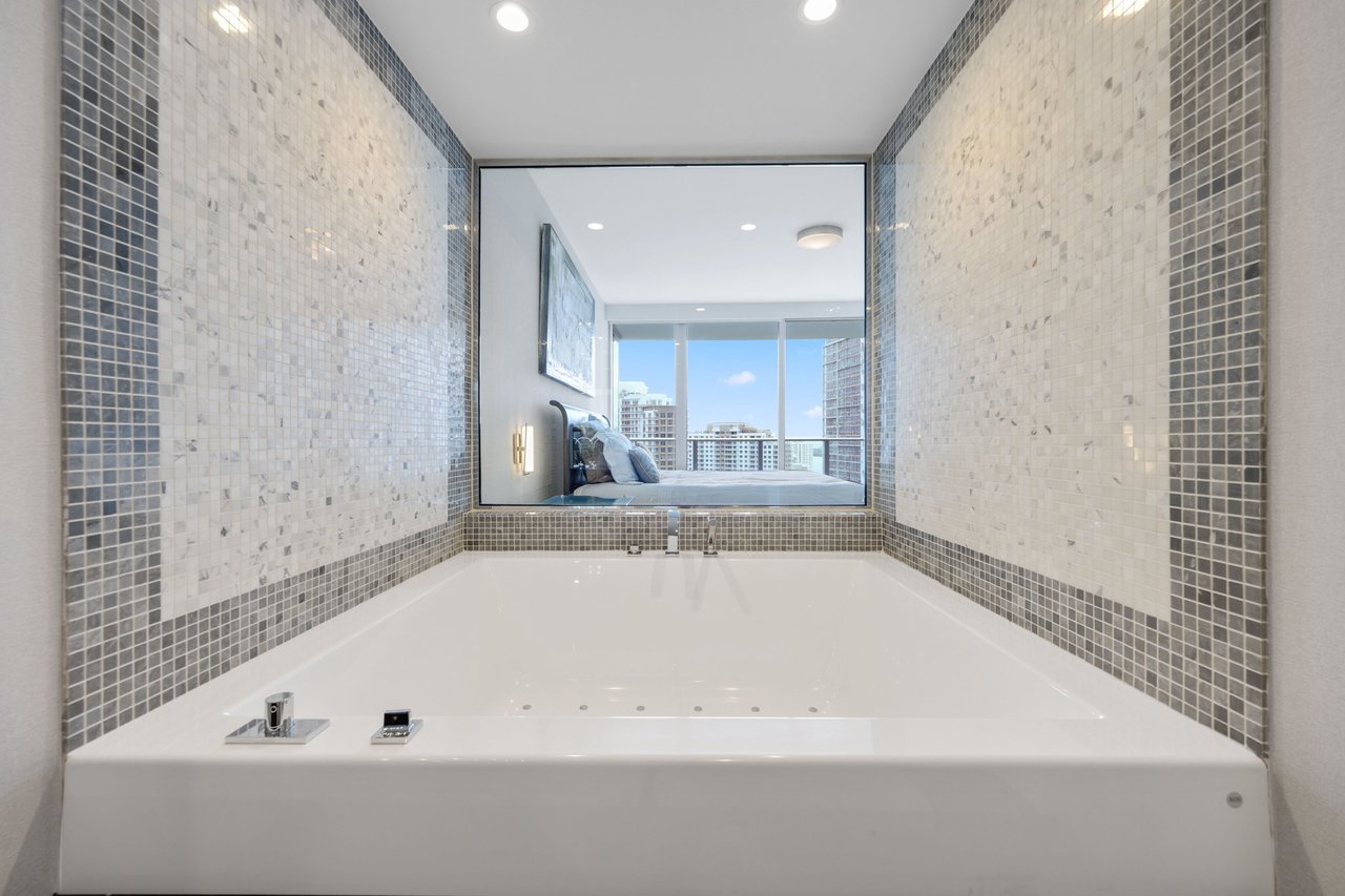 Epic Miami Residences