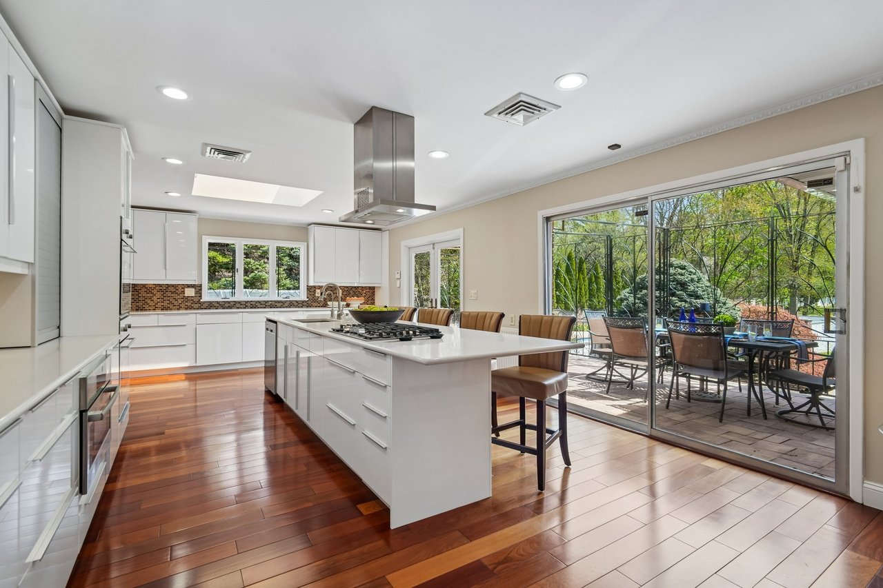 35 Grandview Avenue