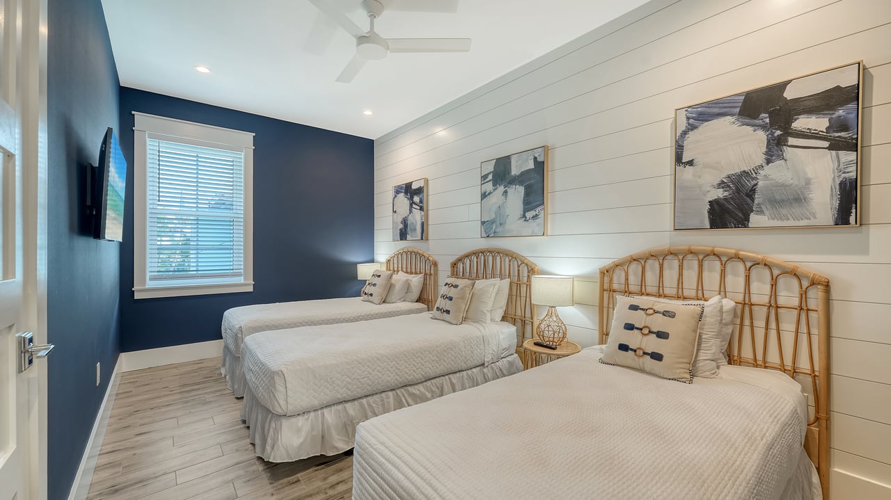 2175 Avenue A, Bradenton Beach, Florida
