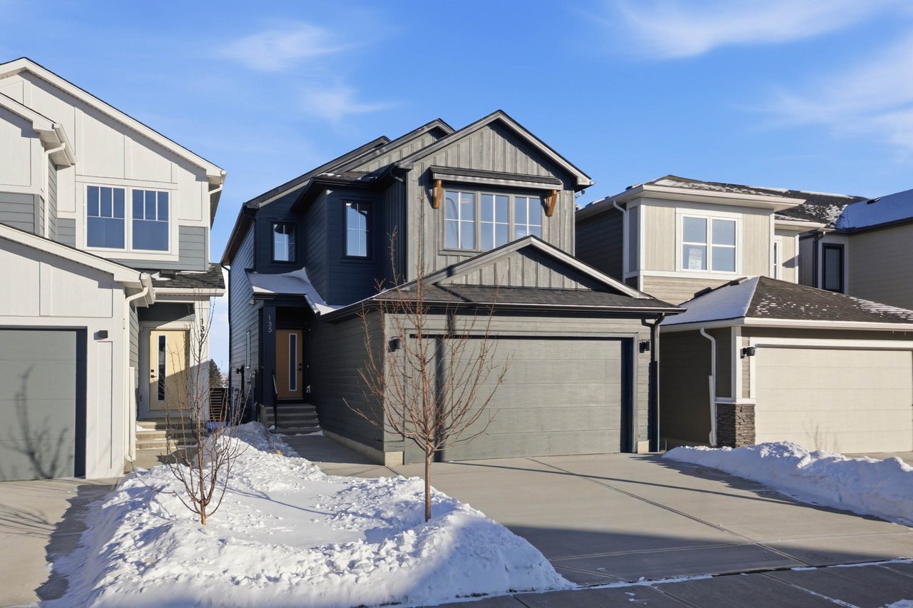 135 Belvedere Crescent SE