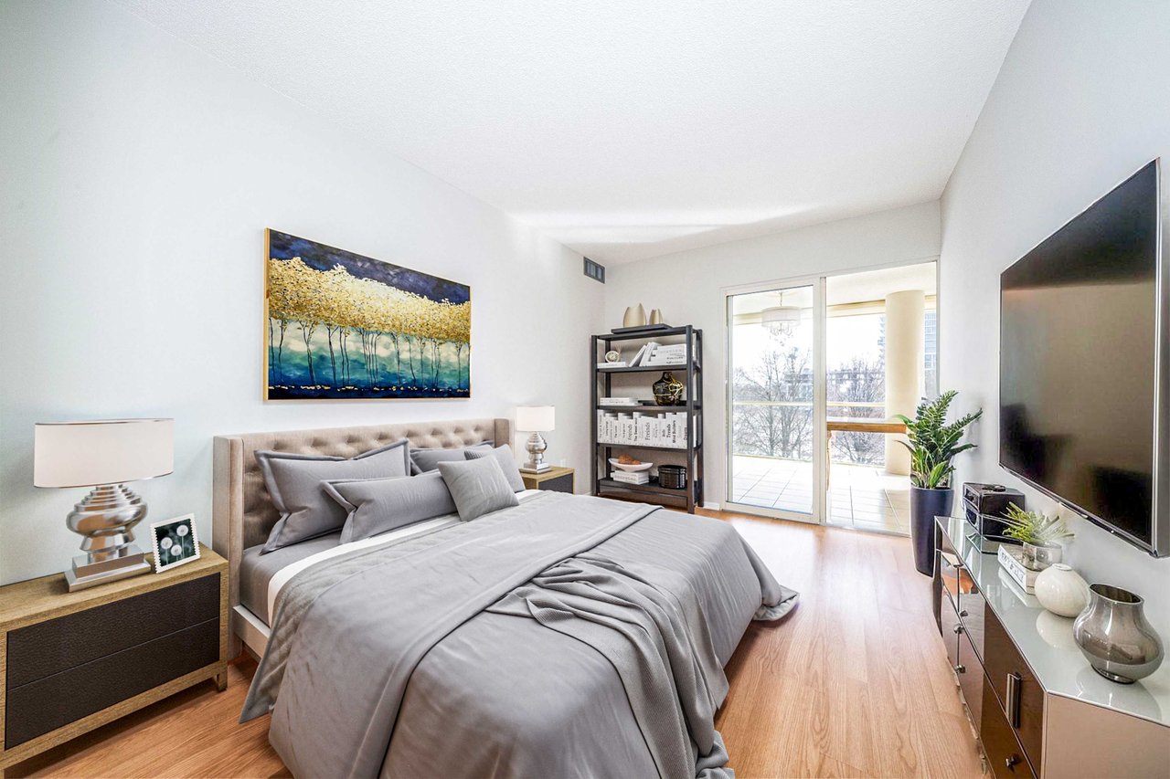 30 Harding Boulevard W, 404