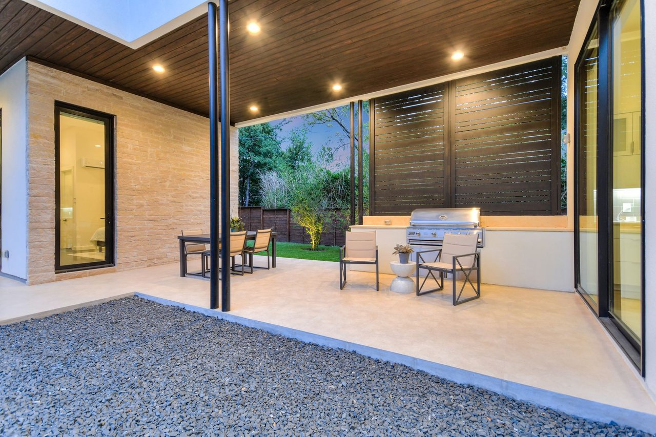 Reveille Modern