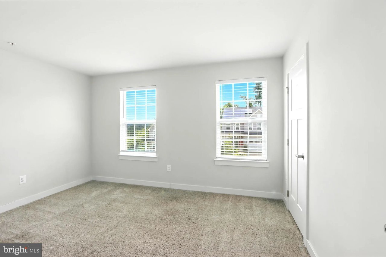 6015 Charles Henry Pl