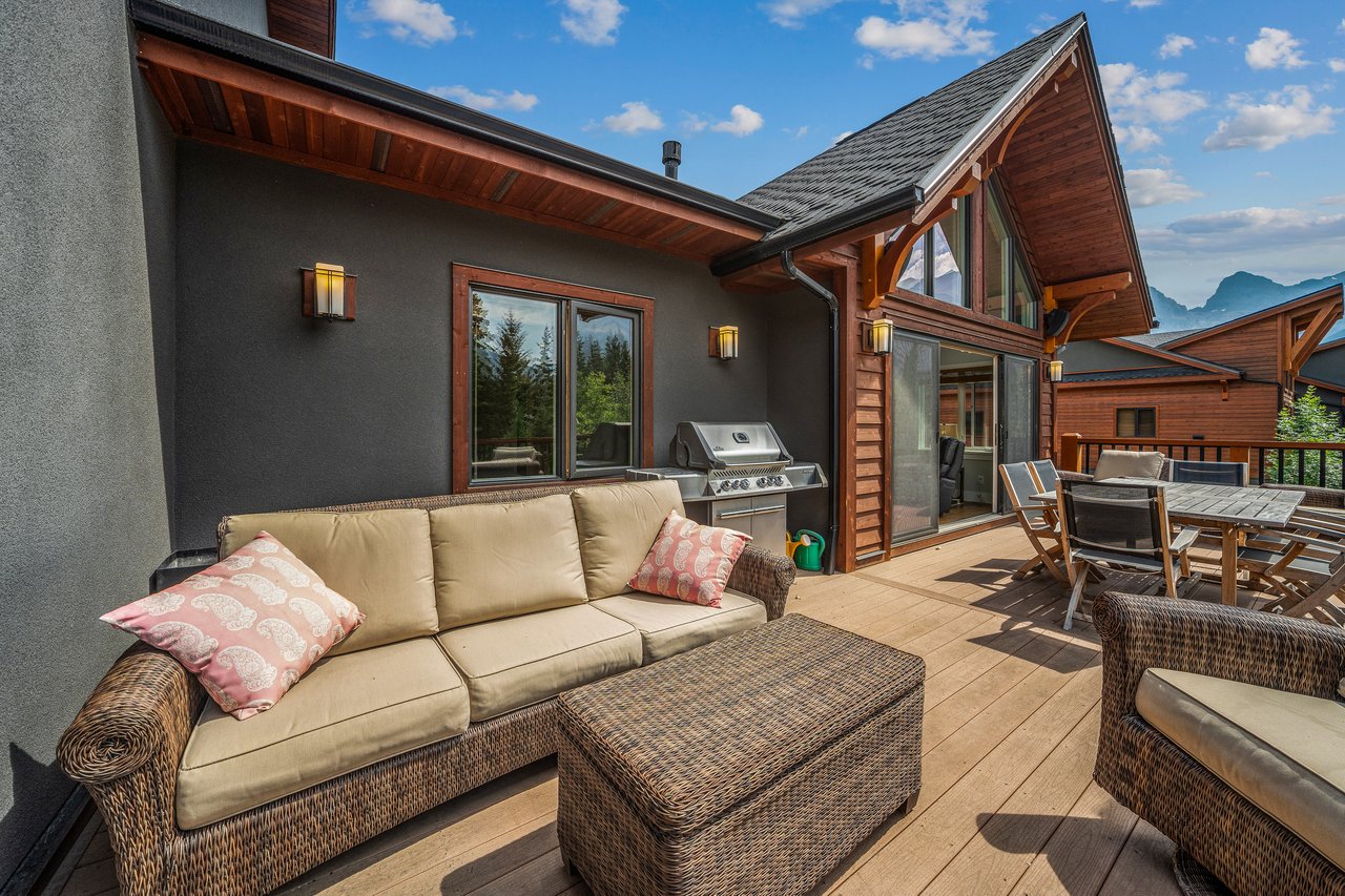 19 Creekside Mews