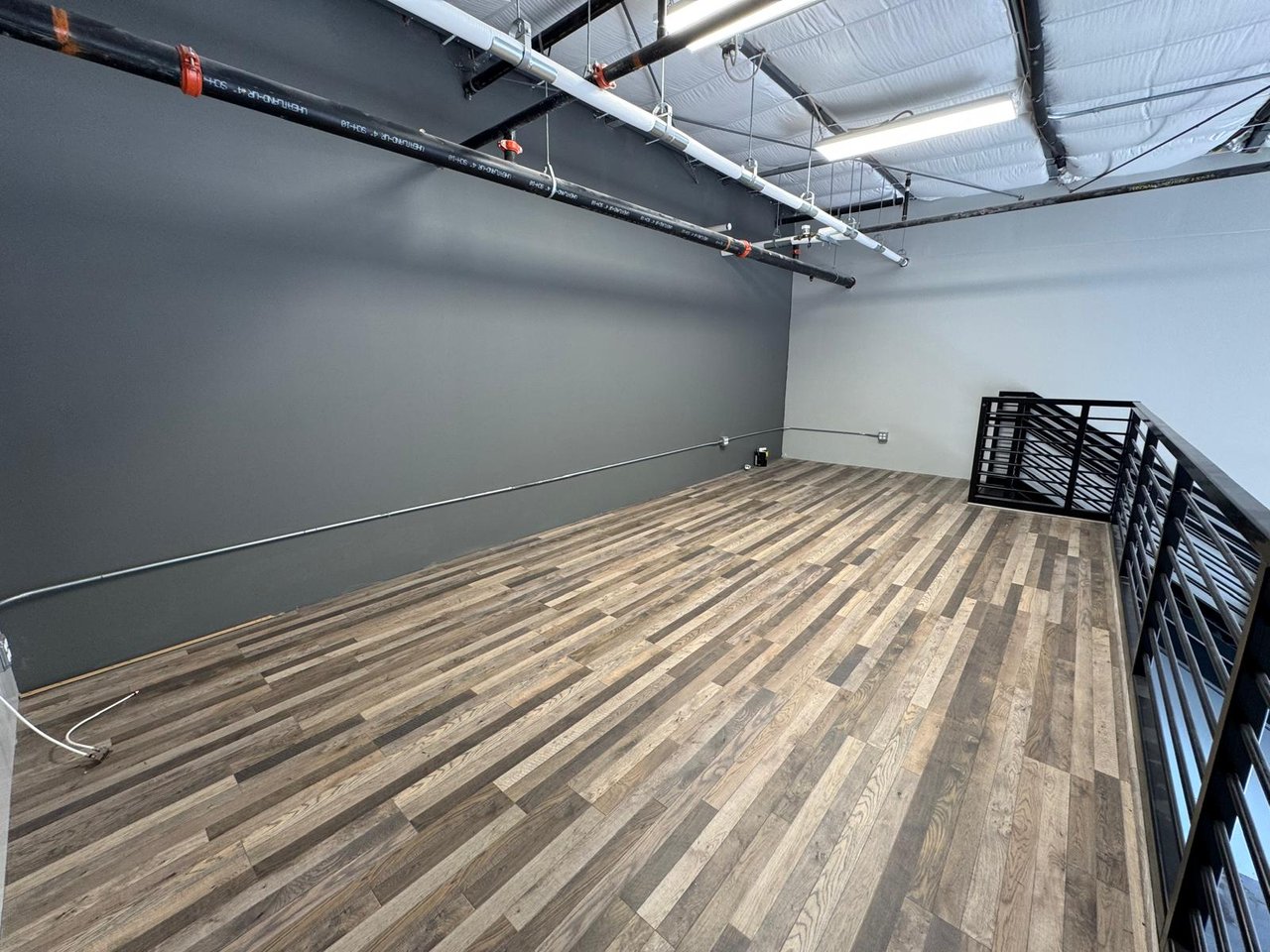 2100 Double Creek Dr