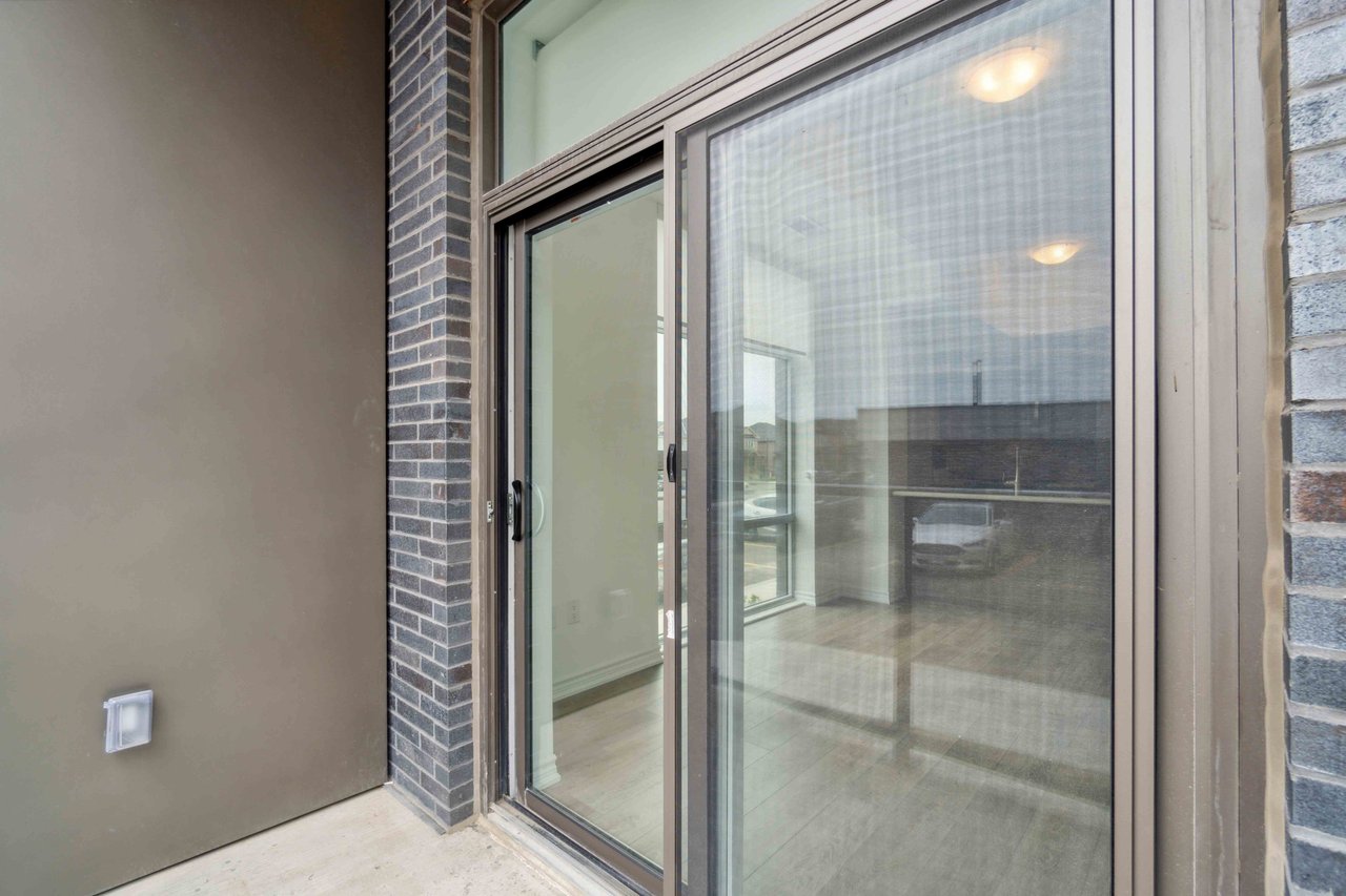 460 Dundas Street E Unit: 121