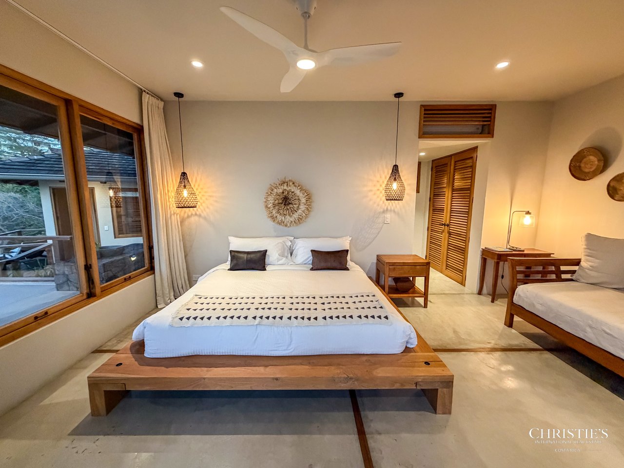 Casa Tres Doces - El Tesoro Development