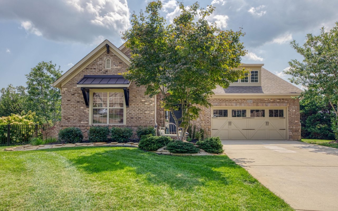 Wallace Luxury Spotlight | 1273 Bishops View Lane Knoxville, TN 37932