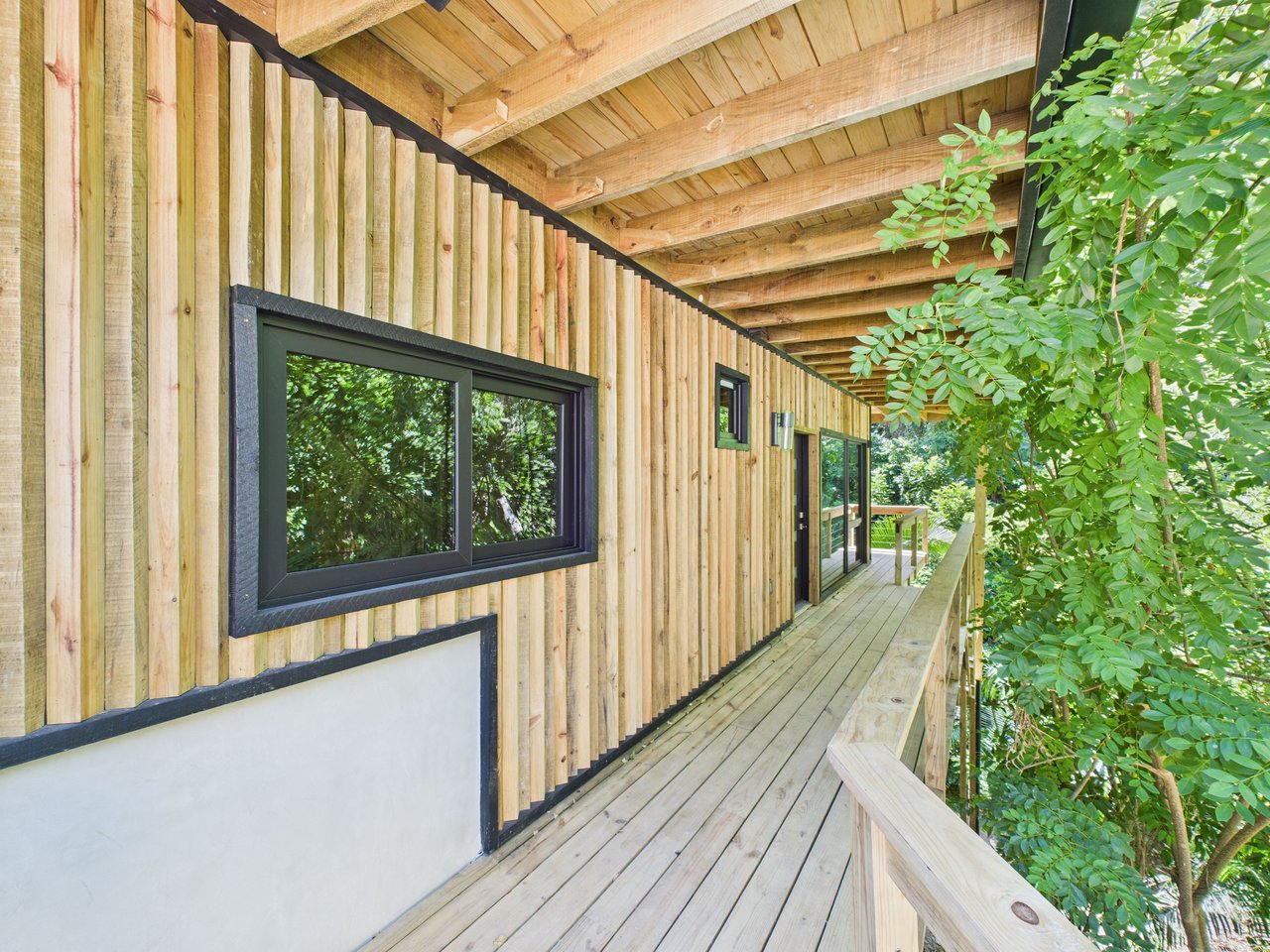 Jungle Pearl, Playa del Cielo