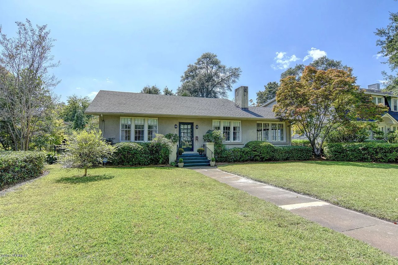 2602 Mimosa Pl