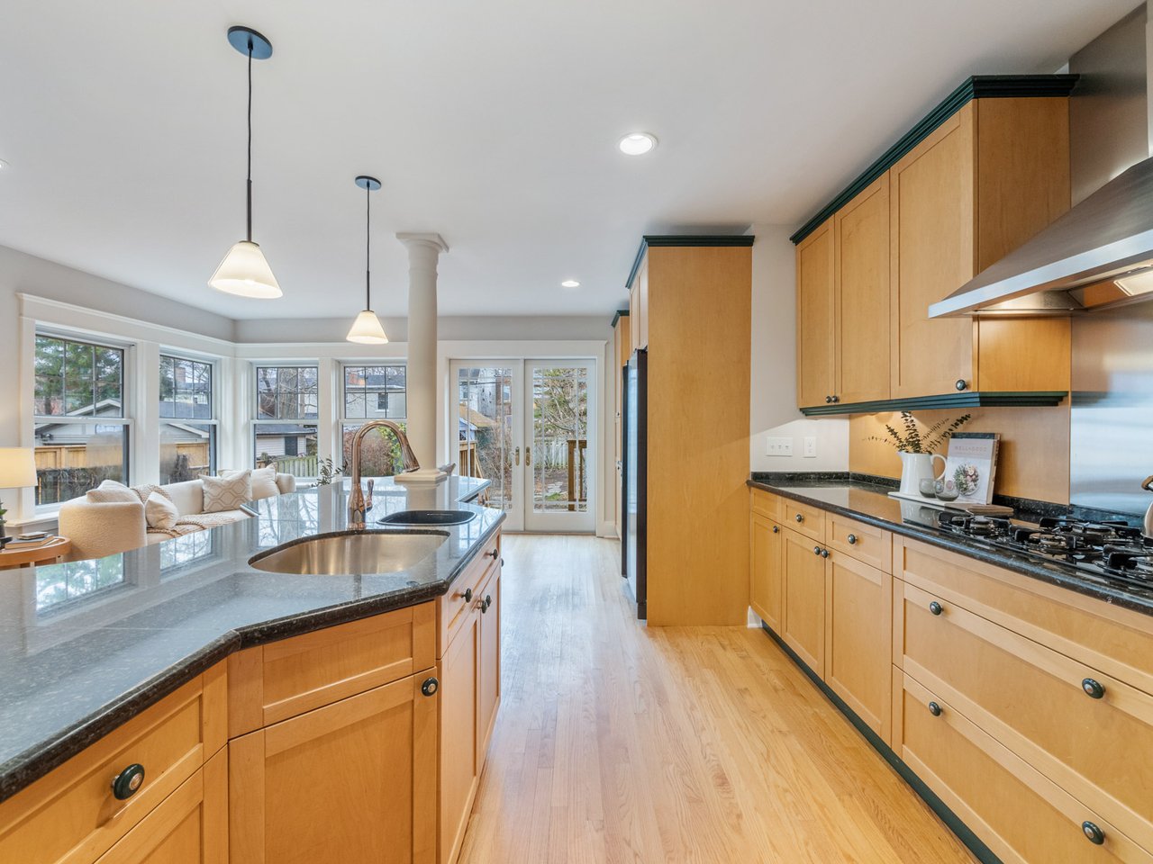 154 Hammersmith Ave