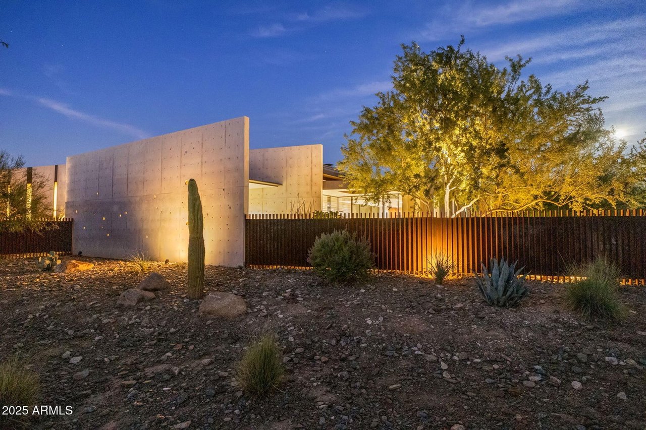 3700 E CAMINO SIN NOMBRE