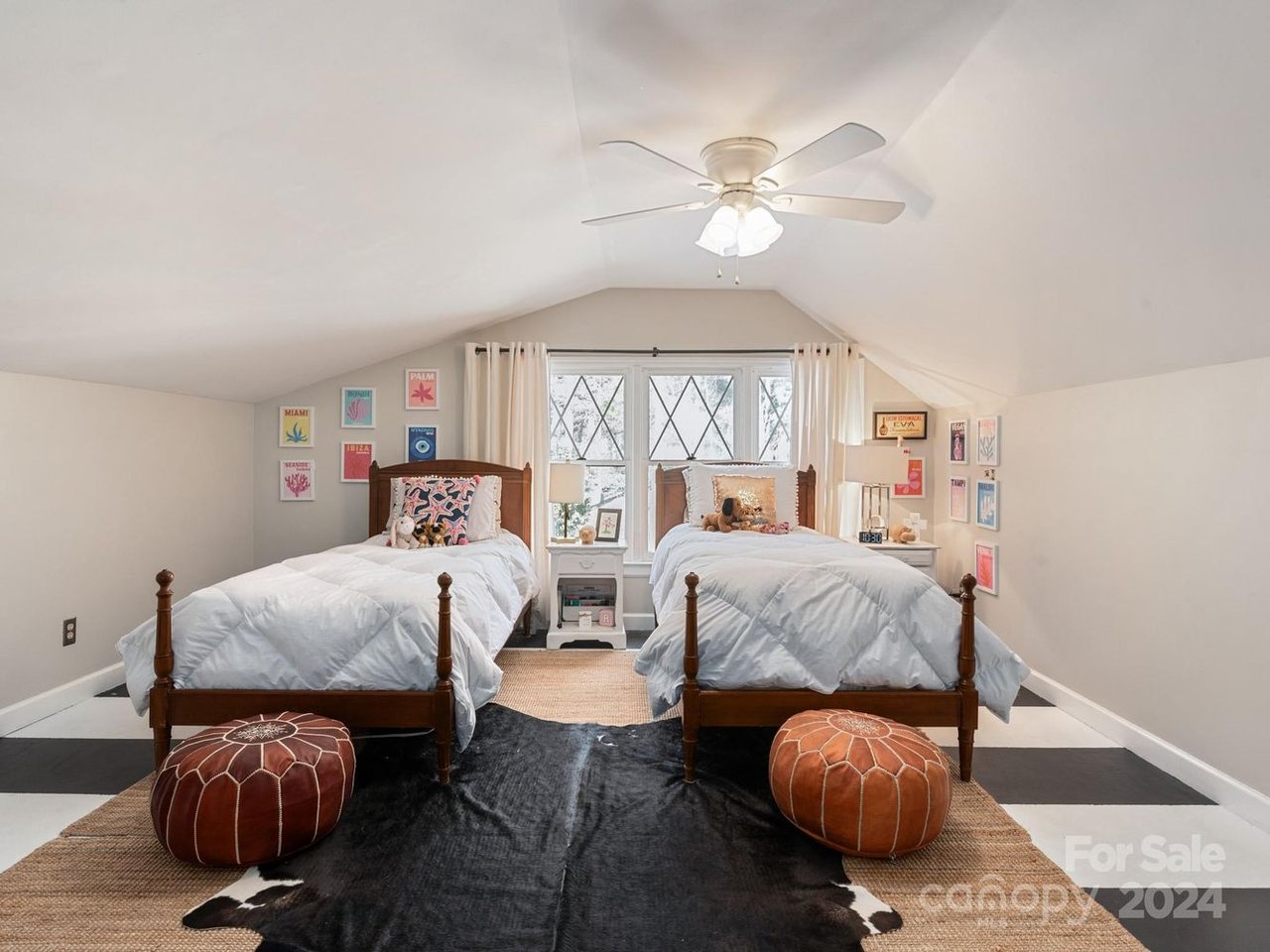 2324 Wedgewood Dr