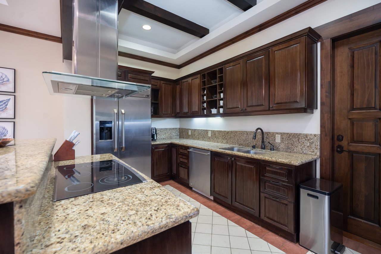 Los Malinches 6 | Luxury Spanish Colonial Townhouse in Hacienda Pinilla