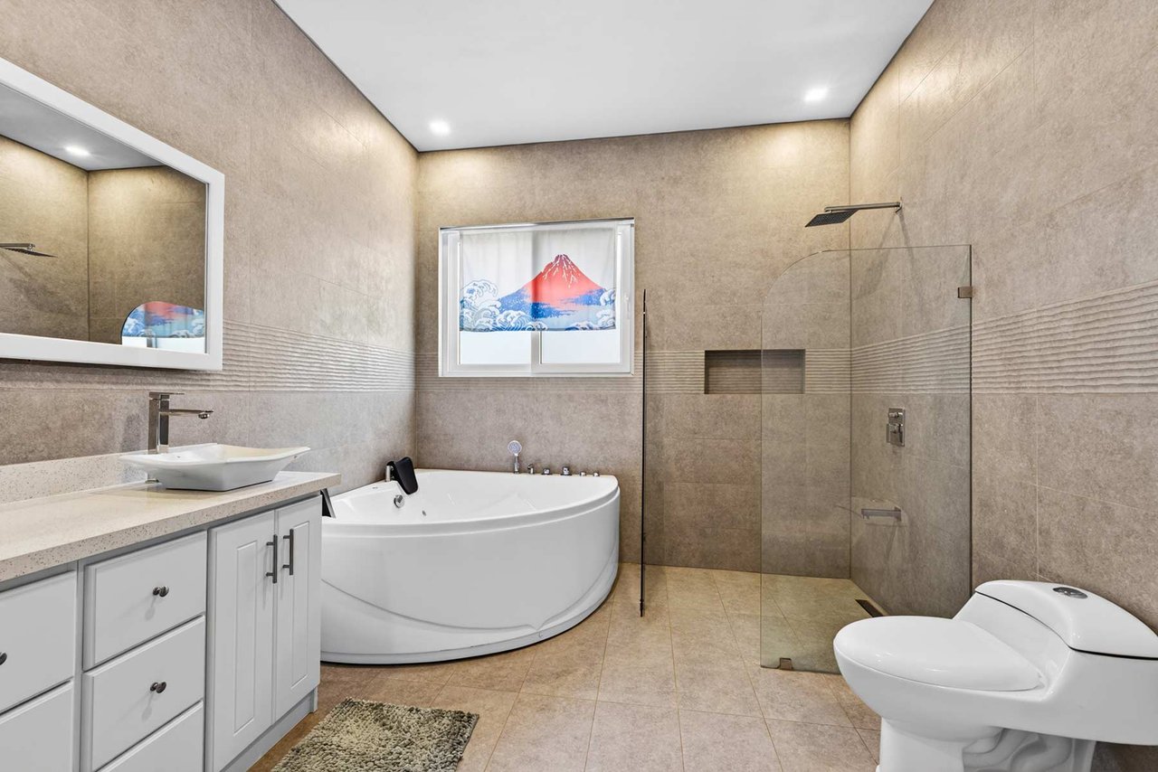 Jacarandas #38 | Tropical Townhome Close to Tamarindo