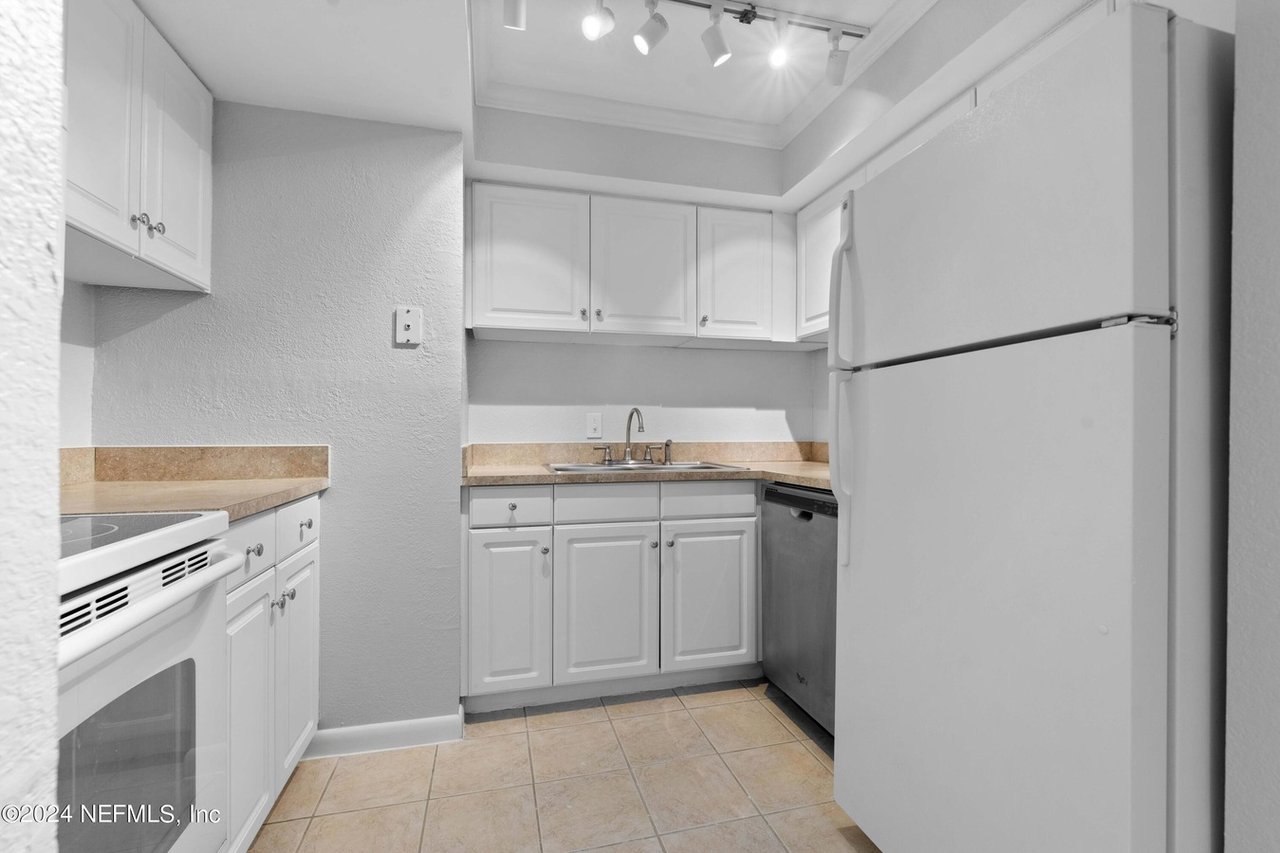 100 Fairway Park Blvd, #2110