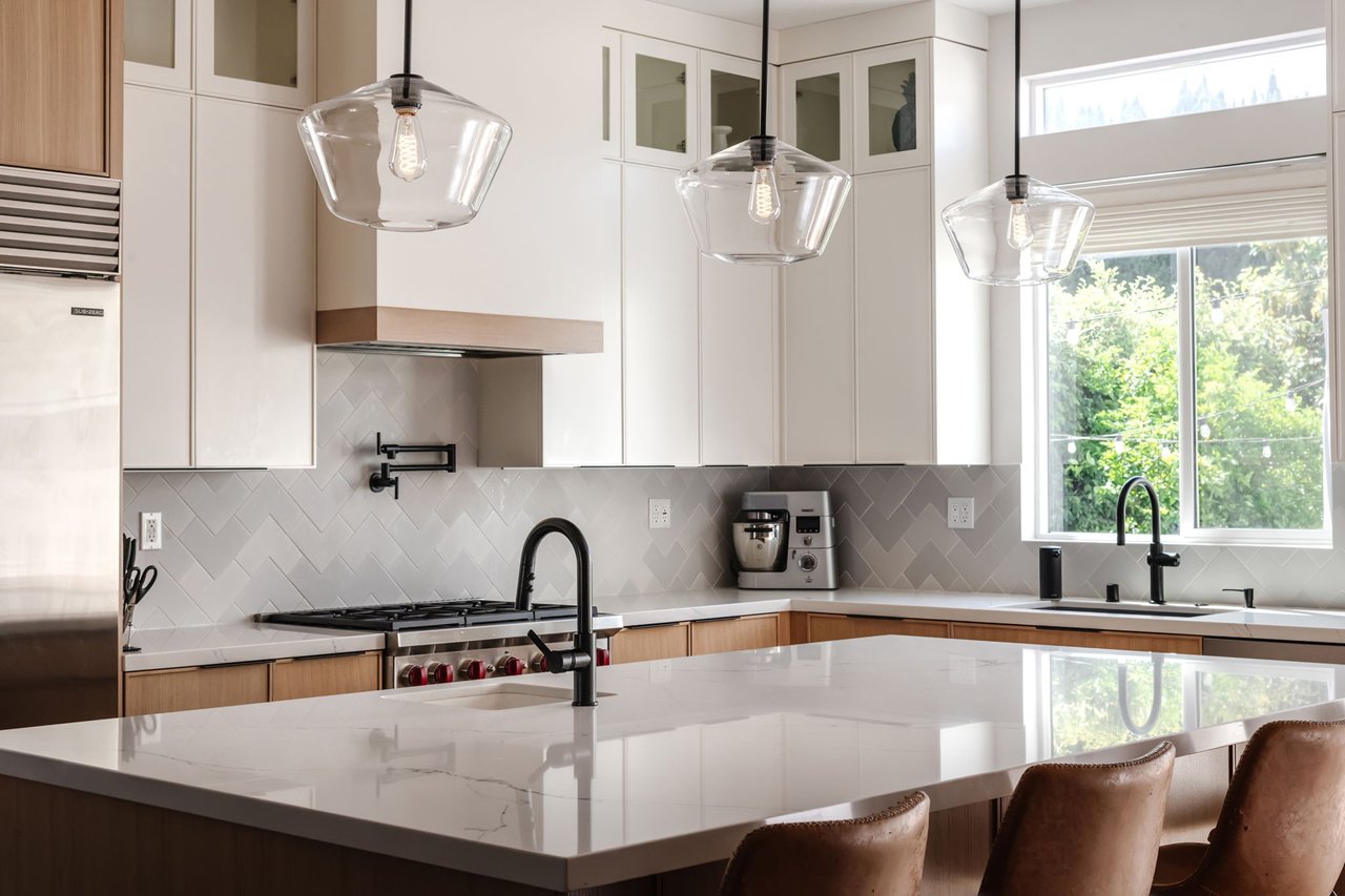 4235 Lafayette Place