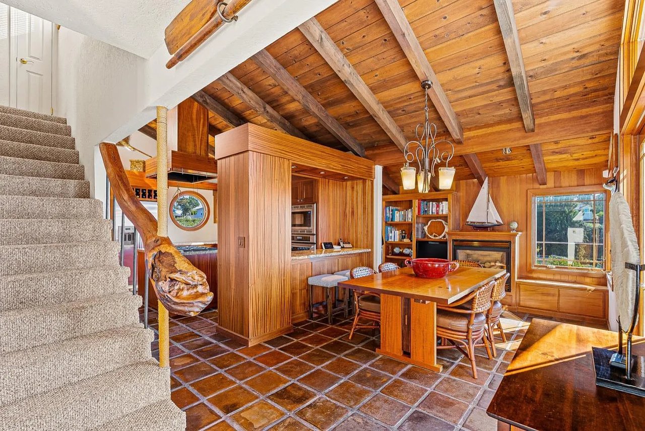 616 Vista Del Mar Dr
