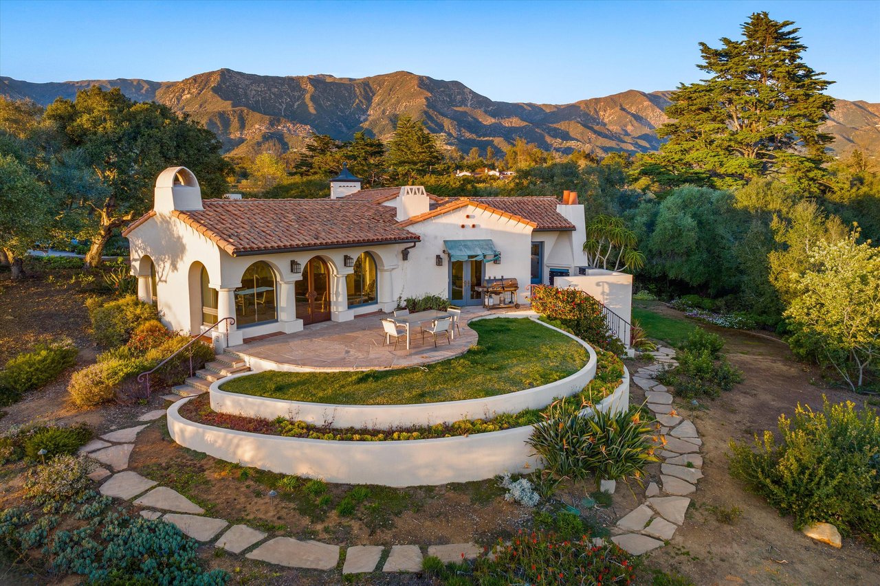 306 Meadowbrook Drive