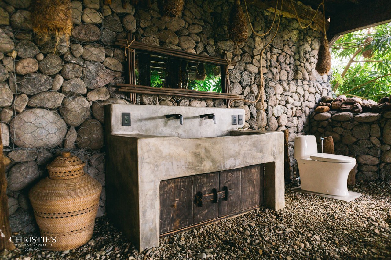 Villa Animales – Luxury Jungle Sanctuary