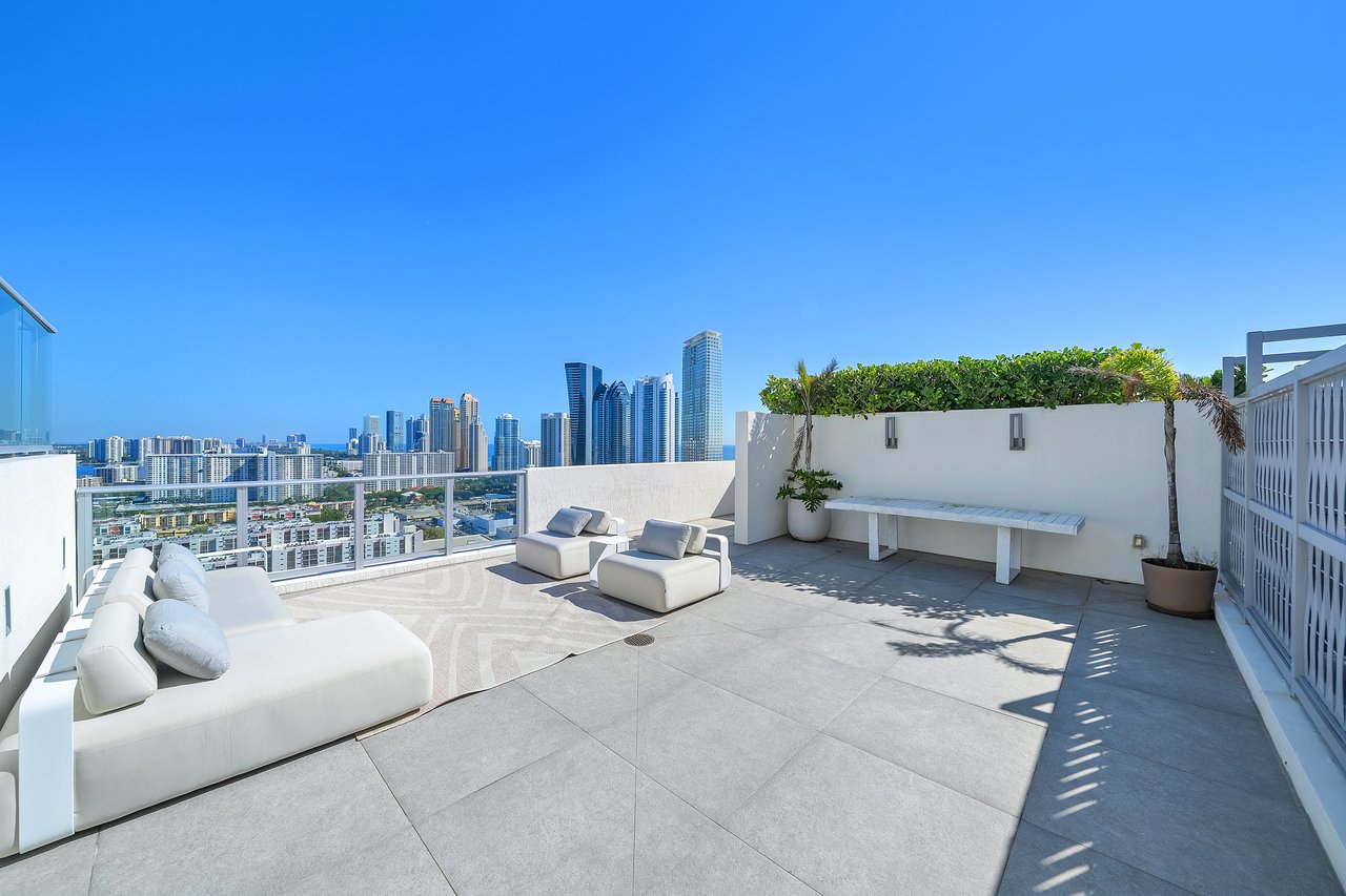 Parque Towers Penthouse 3