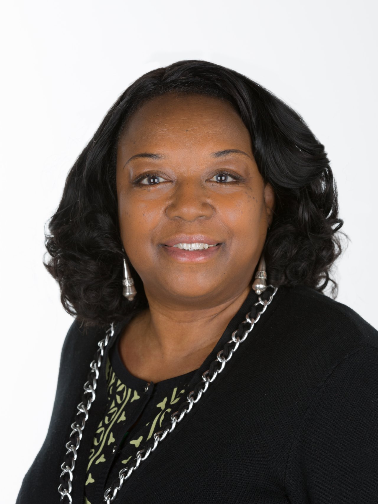 Theresa Joyner Hudson, NY Real Estate Agent Headshot