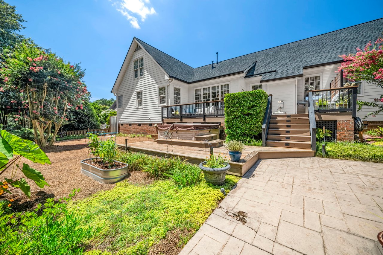 1106 Green Knob Court Fuquay-Varina, NC (Crooked Creek)