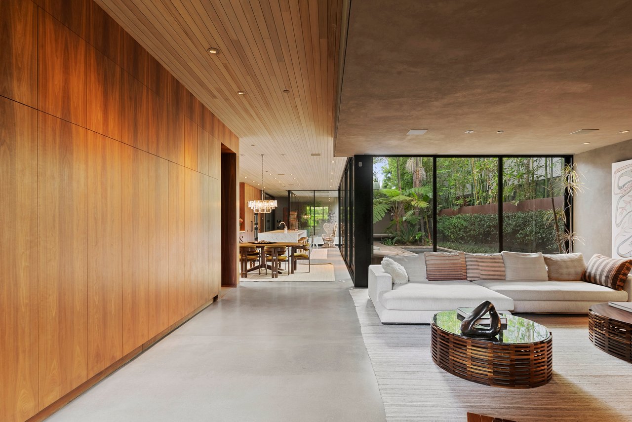 634 Milwood Ave, Venice 