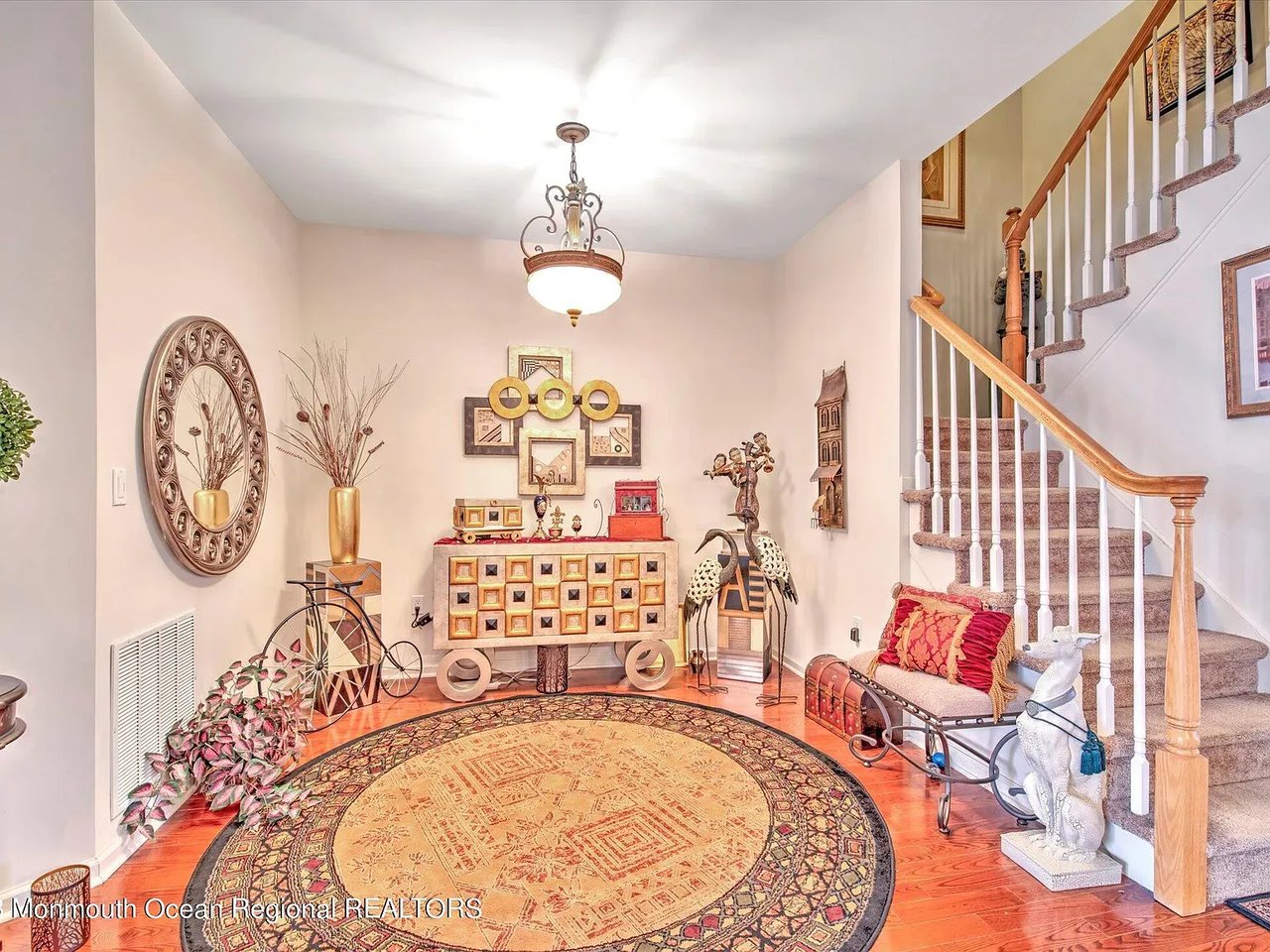 52 Smock Court