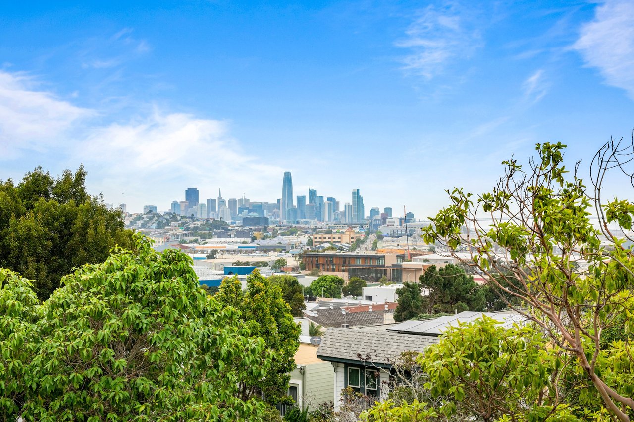Views of Downtown San Francisco at 1449 Innes Avenue, Bayview San Francisco home with downtown views.