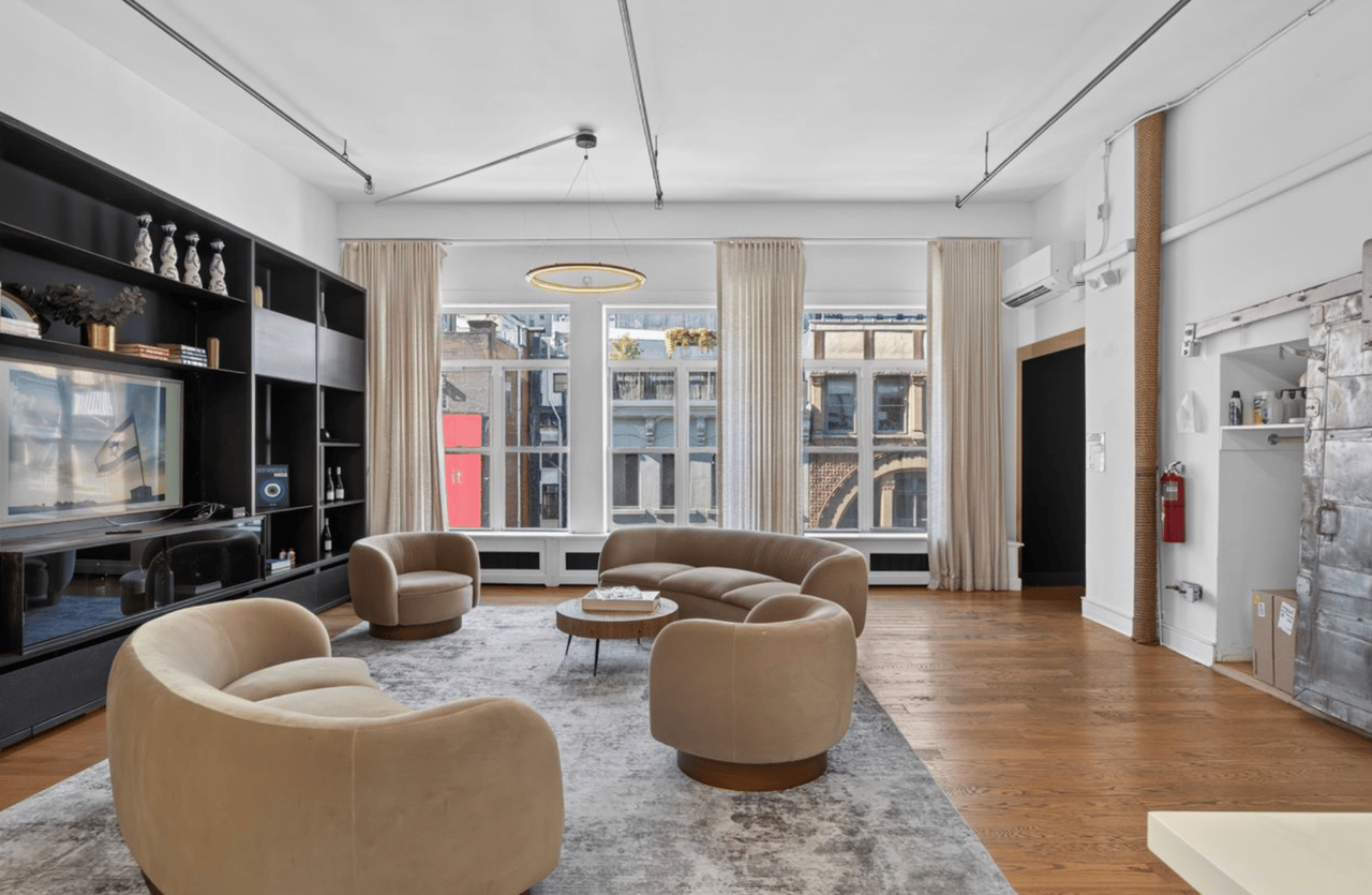 88 West Broadway