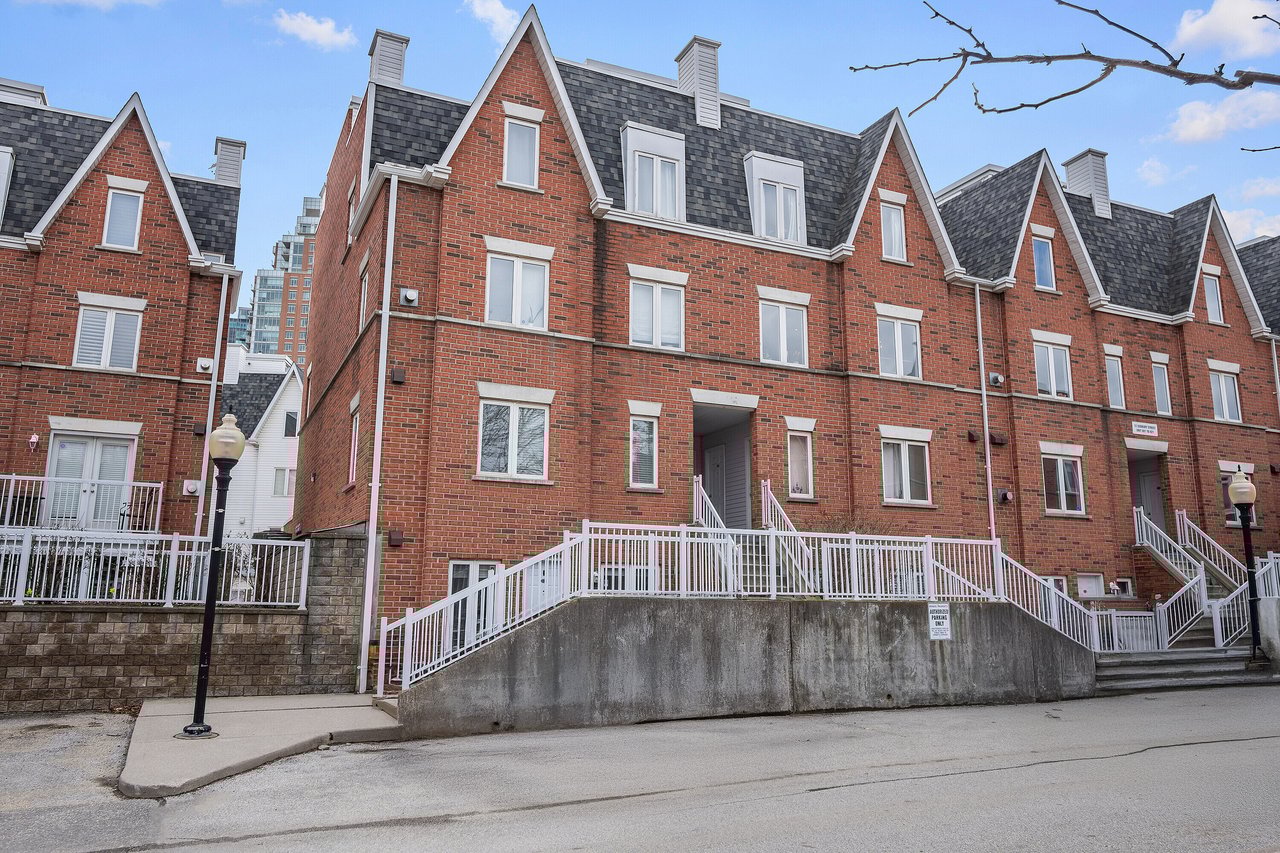 12 Sudbury St #802