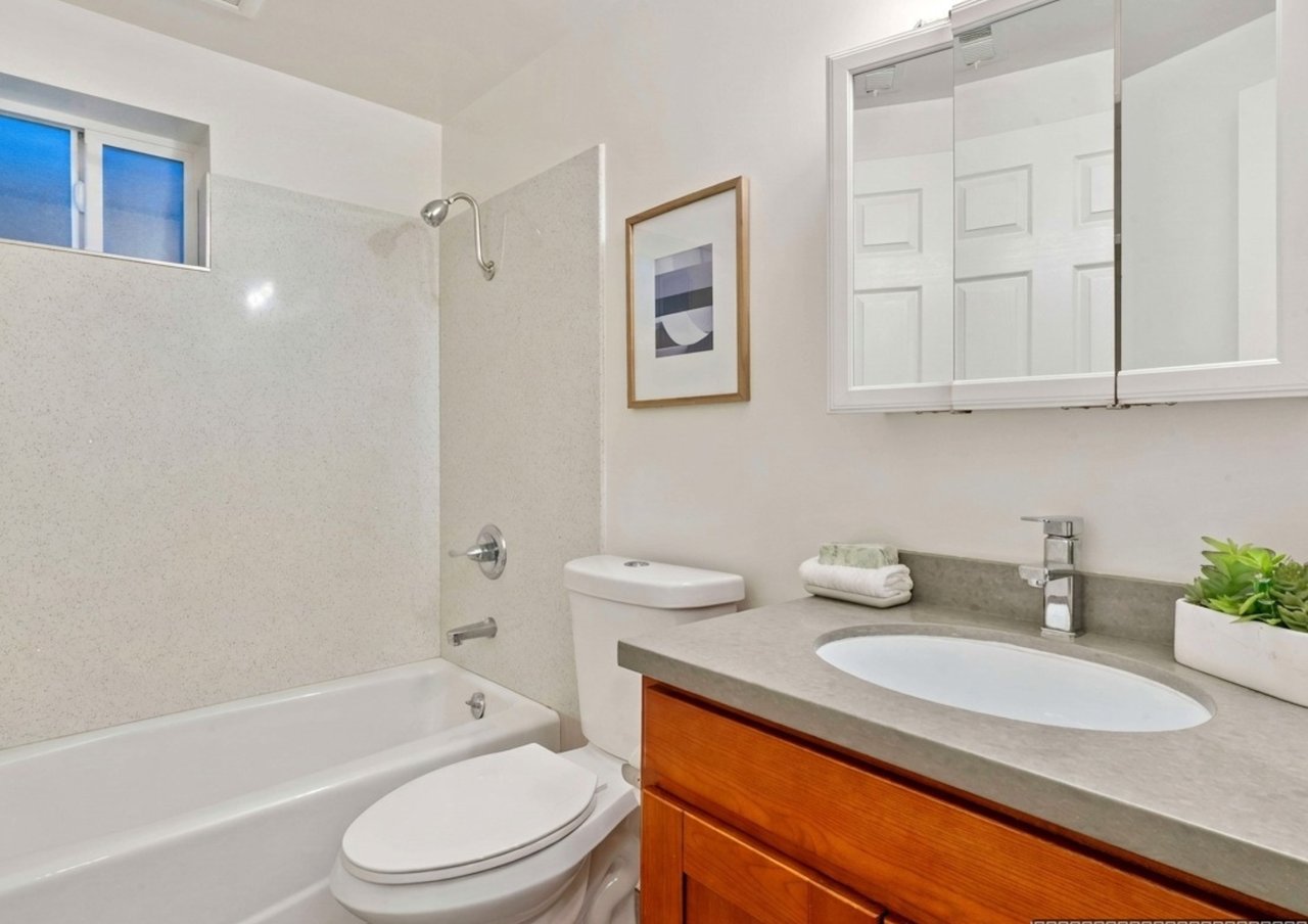 23 Fernwood Ave