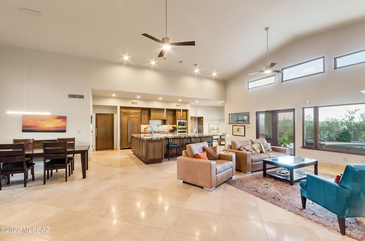 1931 E Buck Ridge Pl