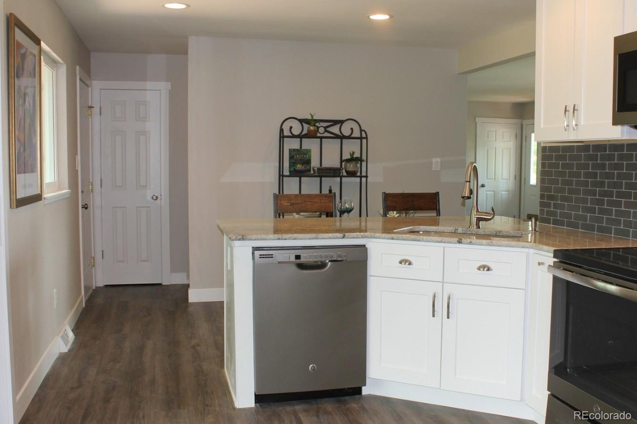 5277 S Mabre Ct
