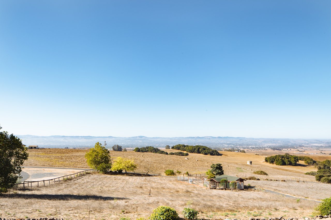 511 Sonoma Mountain Rd