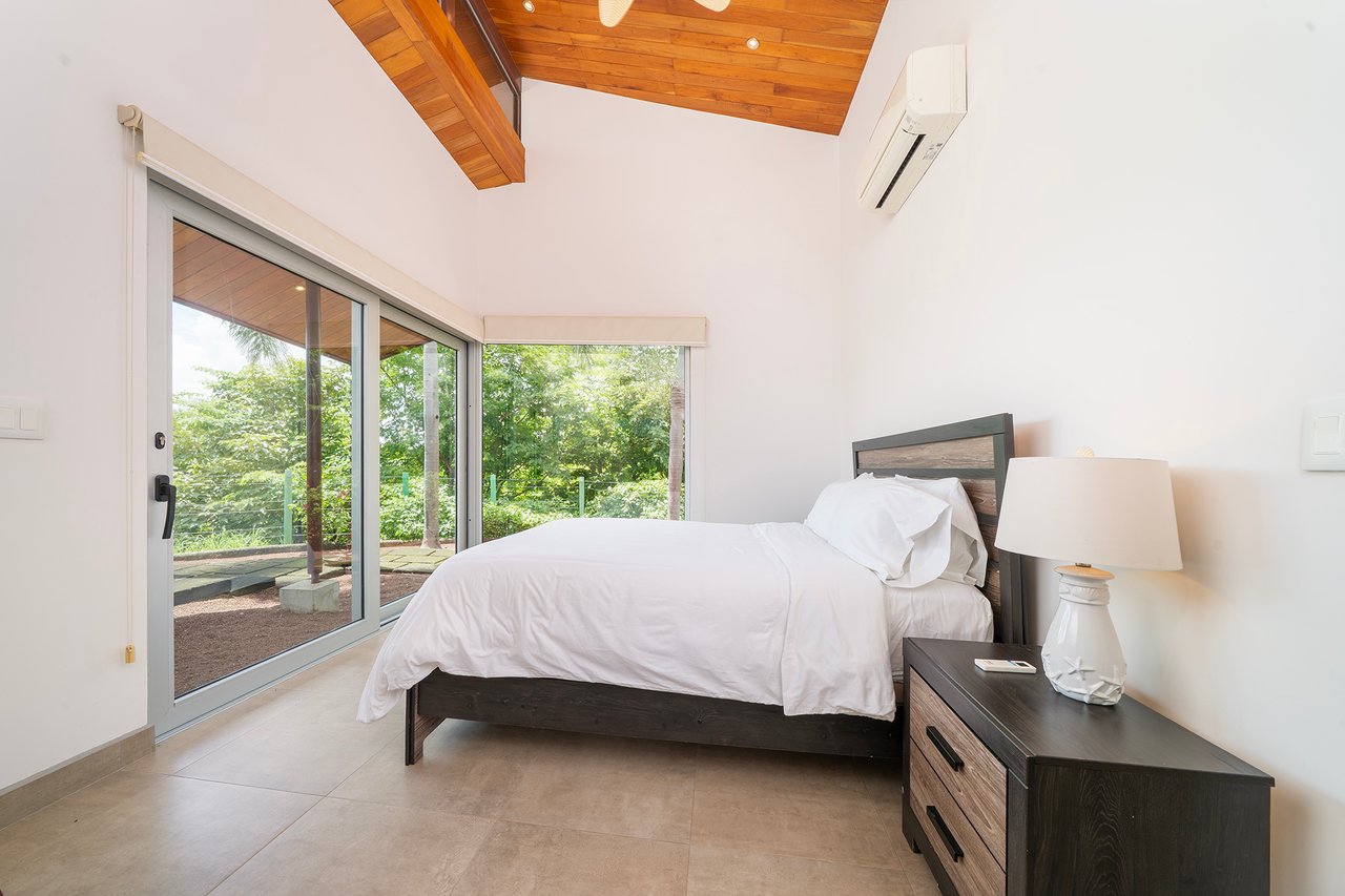 V-Sylvie Rancho Villa | Tropical Villa with Pool and Panoramic Views near Tamarindo
