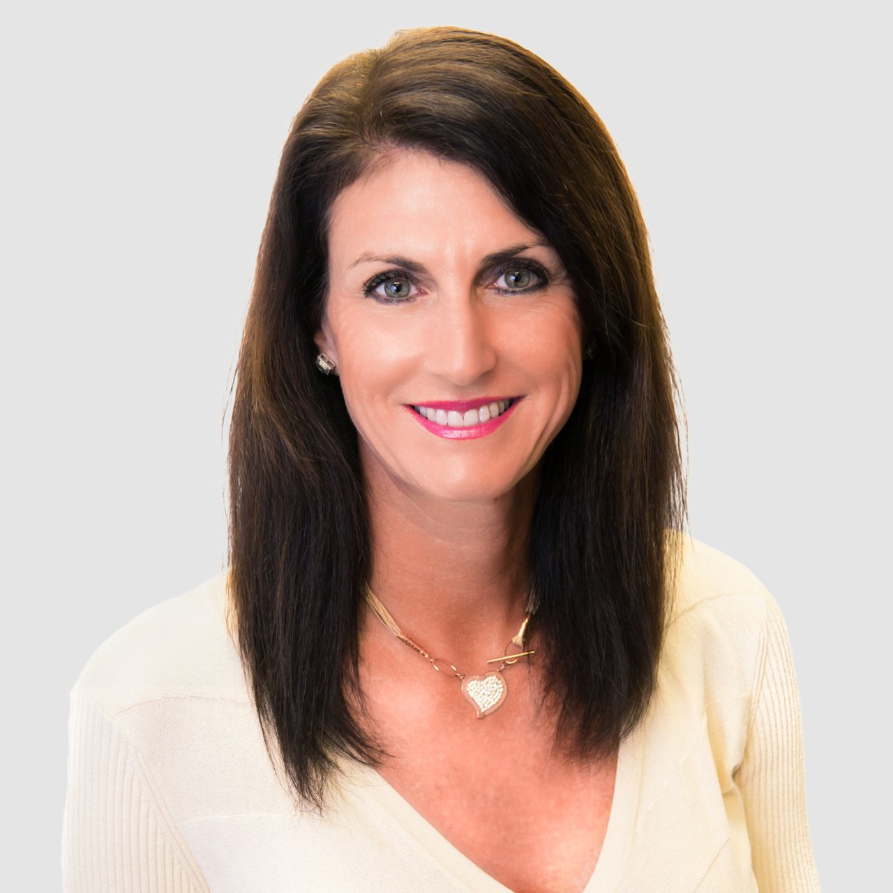 Joanne Carolan Camarillo, CA Real Estate Agent Headshot