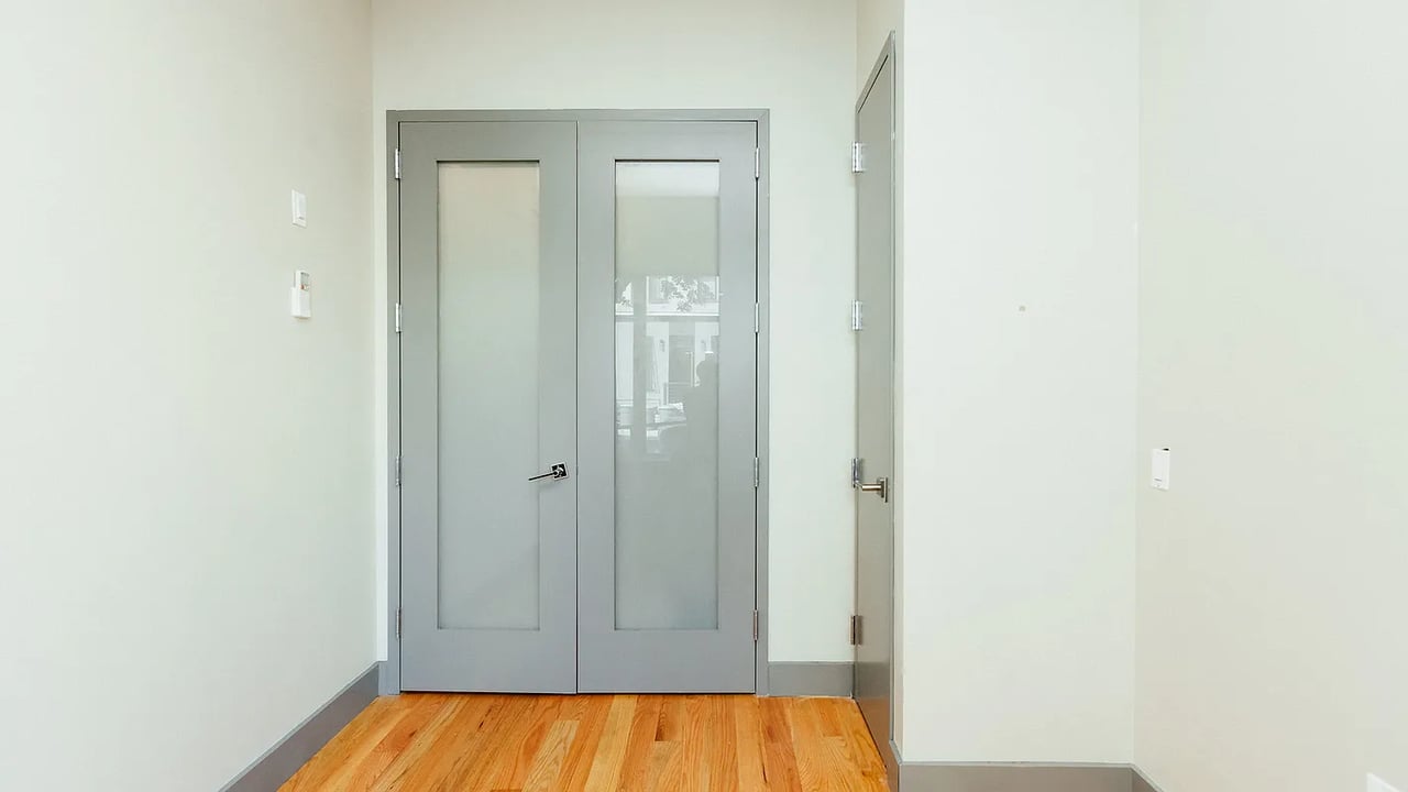 337 Melrose Street 1F