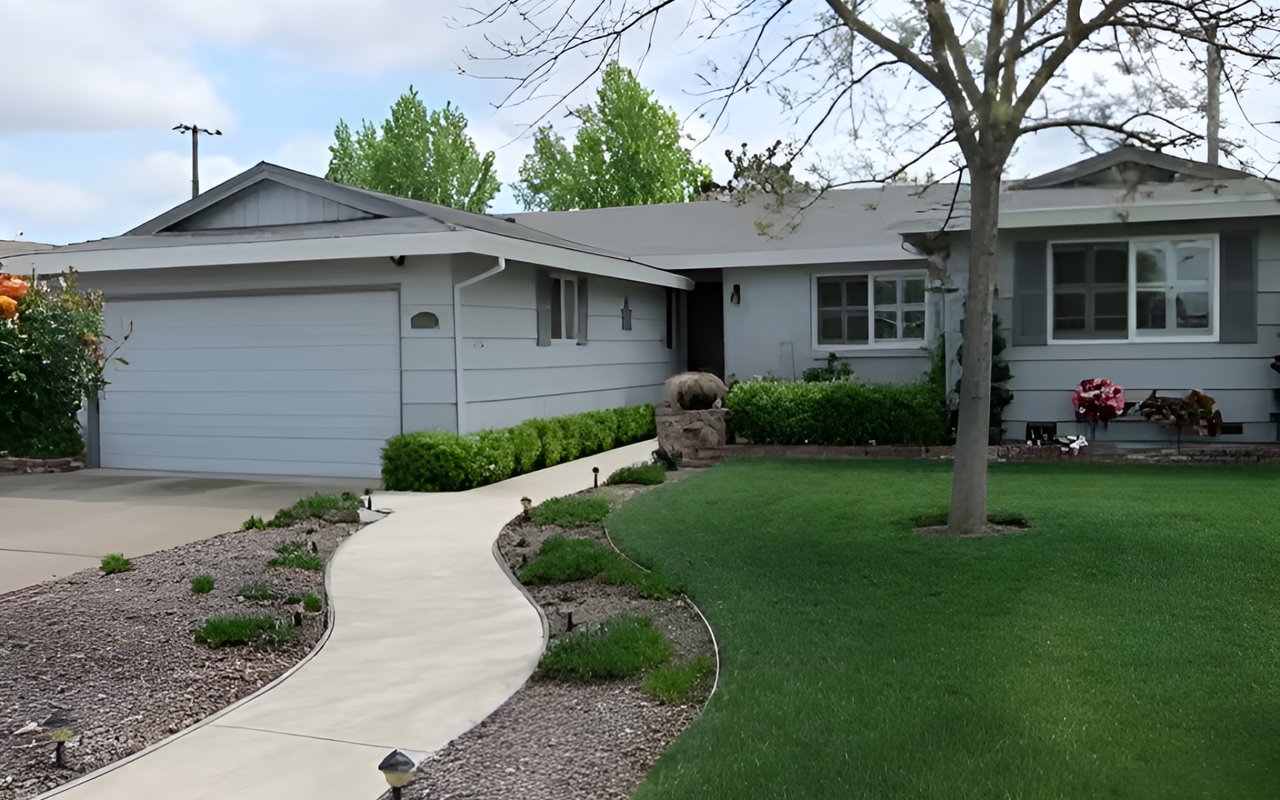 New on Market in College Glen! 3061 Notre Dame Dr, 95826