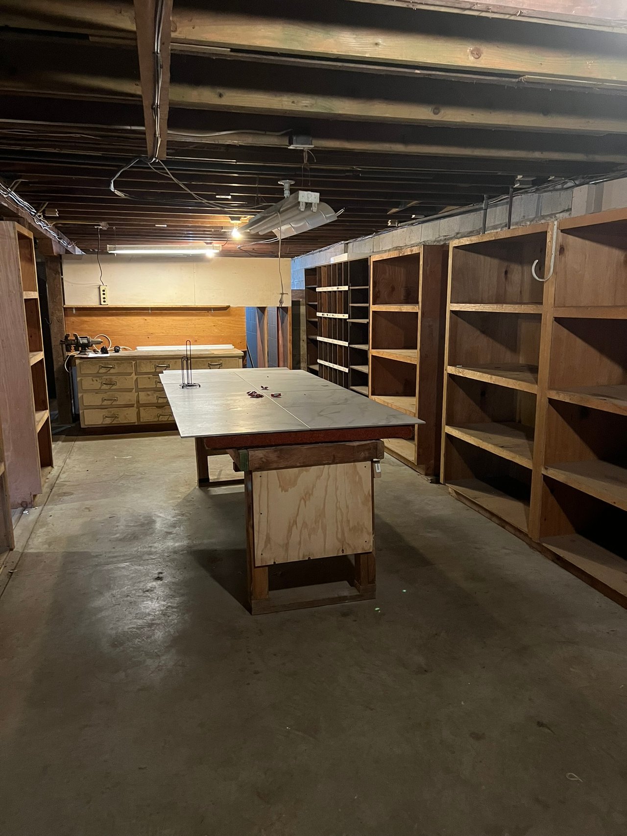 4138 South 43rd St - Shop