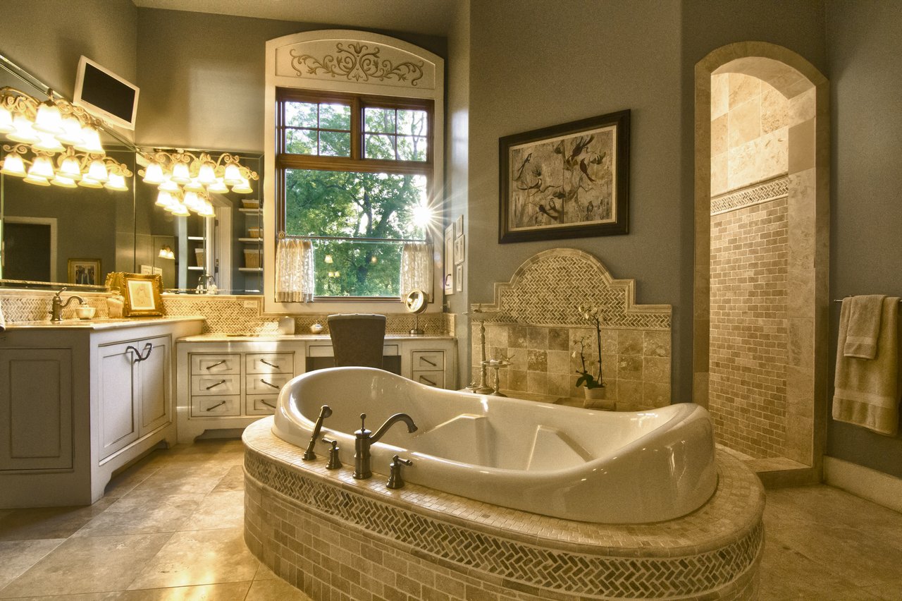 Edgewater Waterfront Estate