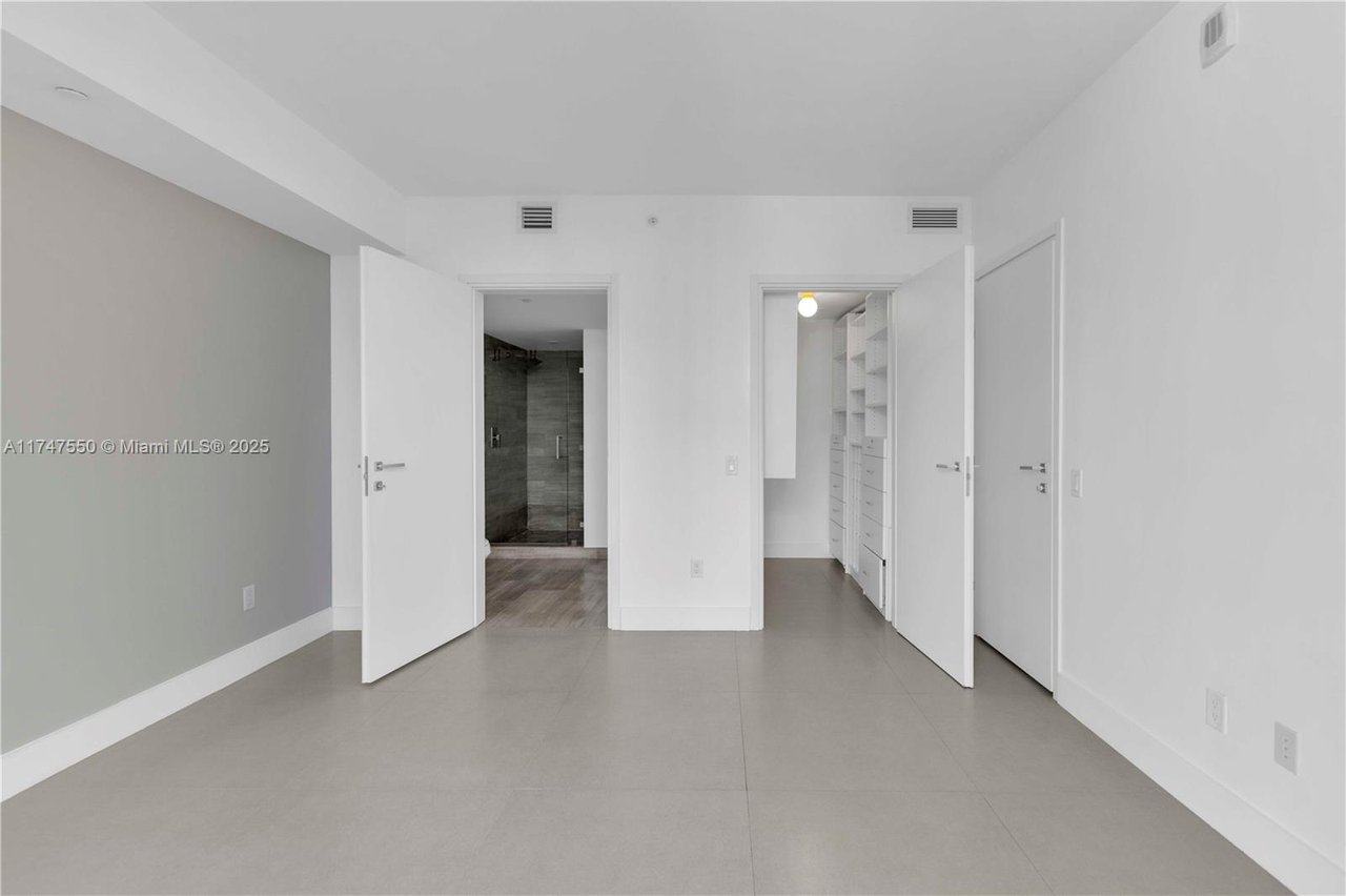 Brickell House #3200