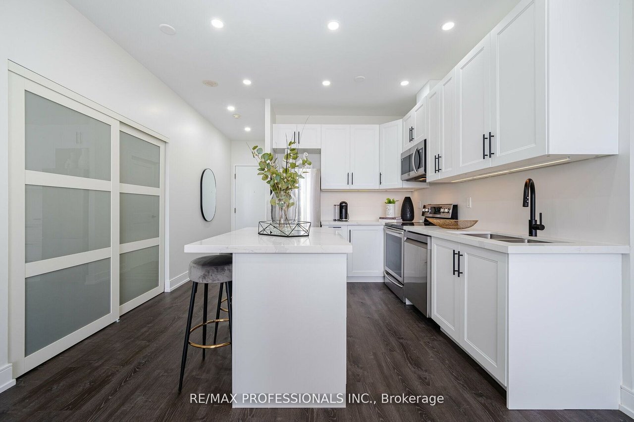 PENTHOUSE IN THE HUMBER MANSIONS