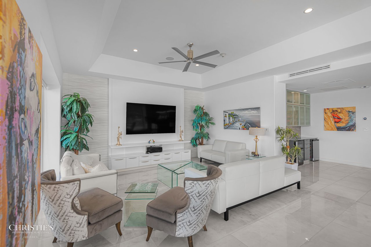 Vista Las Palmas – Executive Oceanfront Penthouse 11B