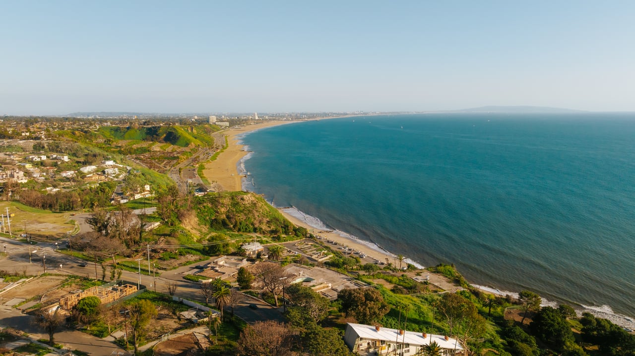 17000 W. Sunset Blvd